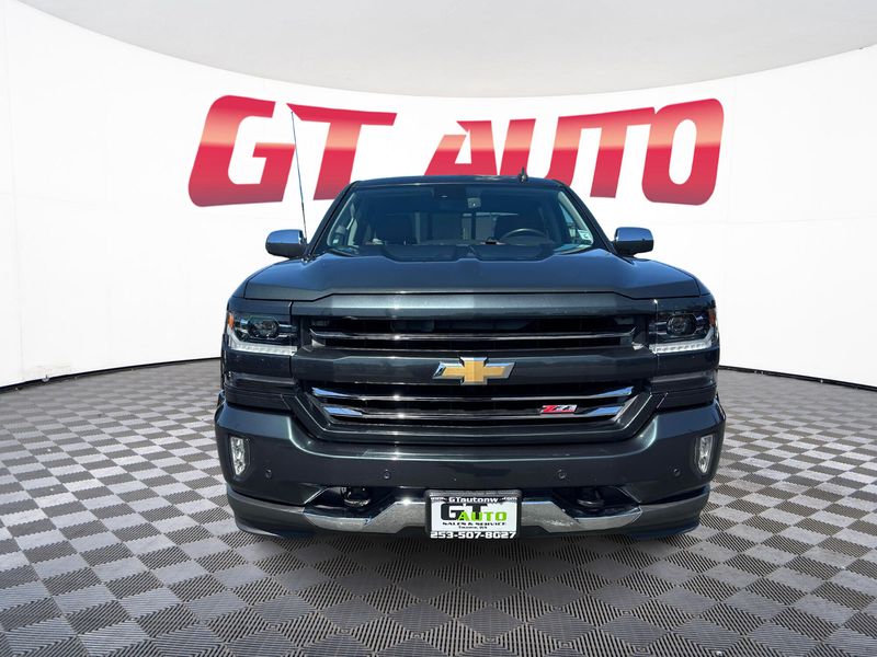 2017 Chevrolet Silverado 1500 Z71 LTZ Pickup 4D 5 3/4 ft Crew Cab Upper Image 2