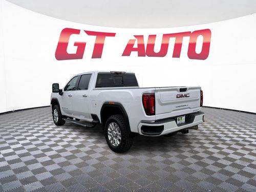 2021 GMC Sierra 2500HD Denali Crew Cab Lower Image 3