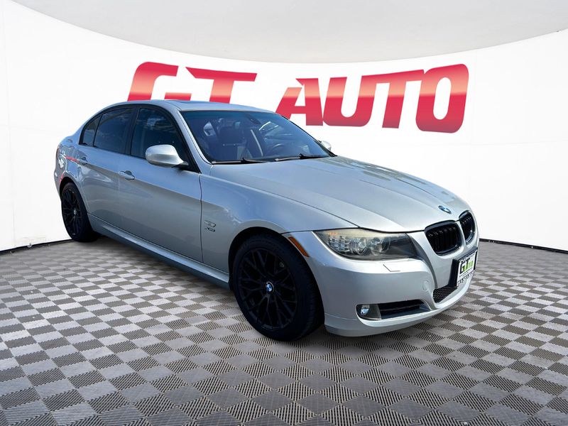 2009 BMW 3 Series 328i xDrive Upper Image 1