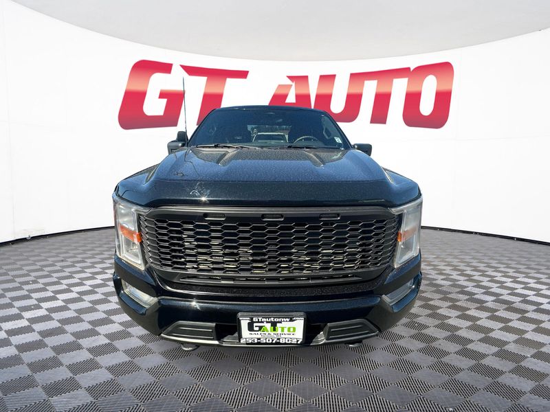 2022 Ford F-150 XL photo 2