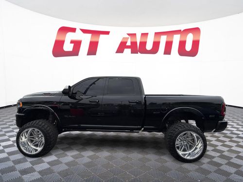 2020 Ram 2500 Limited Crew Cab Lower Image 2