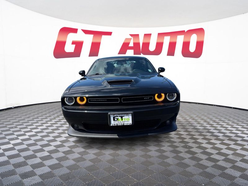 2022 Dodge Challenger GT photo 2