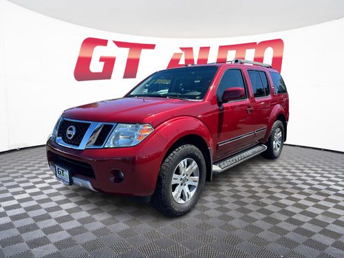 2008 Nissan Pathfinder LE Lower Image 1