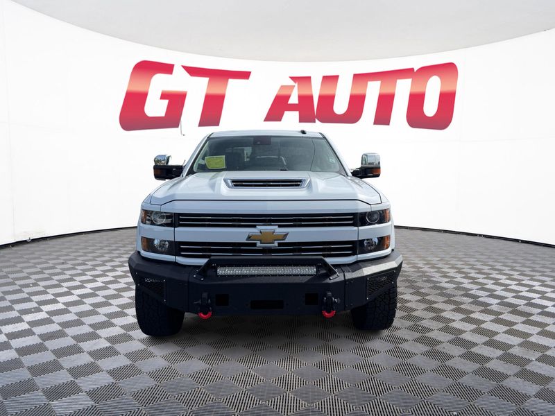2019 Chevrolet Silverado 3500HD LTZ Crew Cab Upper Image 2
