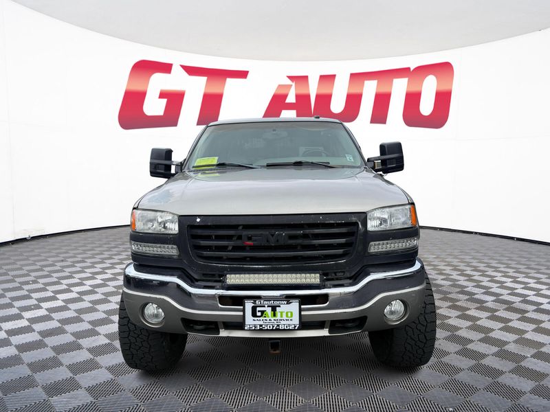 2003 Gmc Sierra SLT photo 2