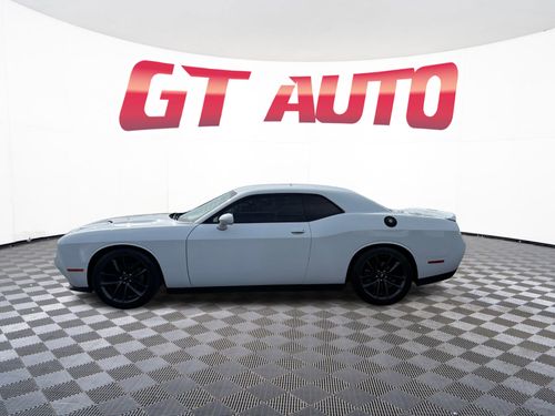 2019 Dodge Challenger SXT Lower Image 2