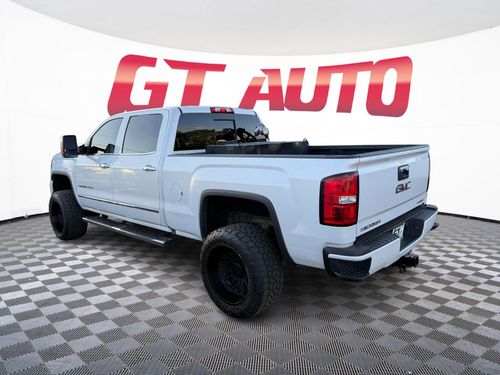 2019 GMC Sierra 3500HD Denali Crew Cab Lower Image 3