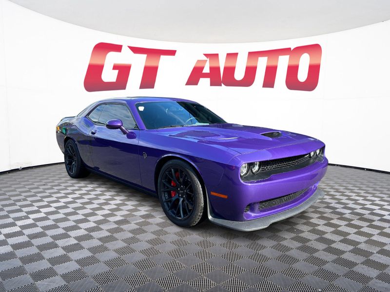 2016 Dodge Challenger SRT Hellcat Upper Image 1