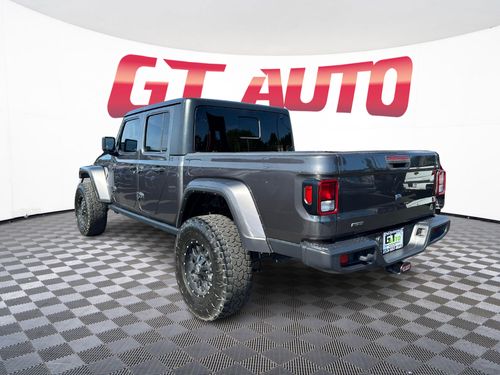 2021 Jeep Gladiator Willys Crew Cab Lower Image 3