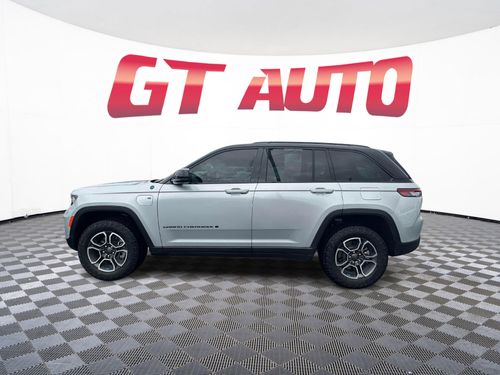 2023 Jeep Grand Cherokee Trailhawk Sport Utility 4D Lower Image 2