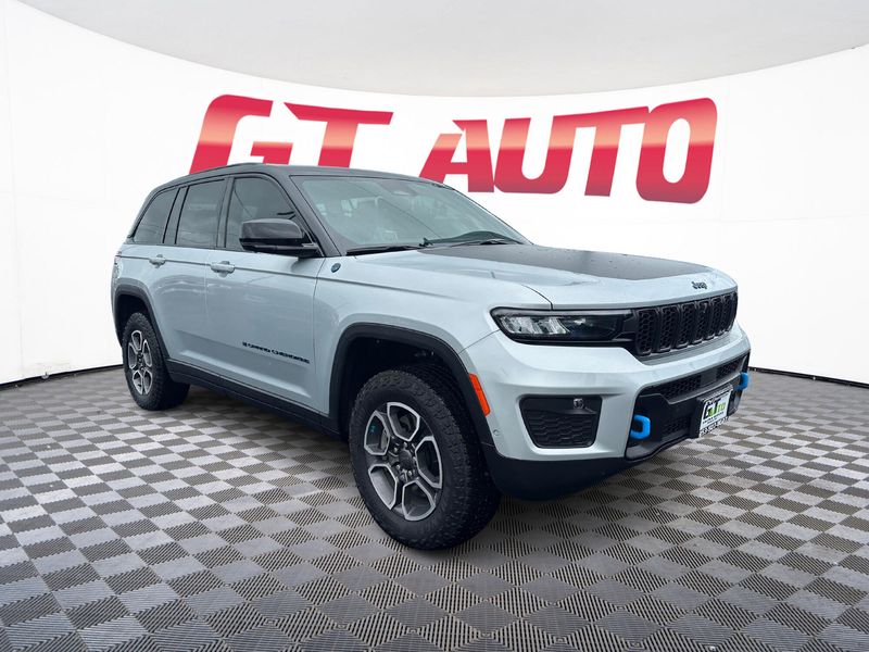 2023 Jeep Grand Cherokee Trailhawk Sport Utility 4D Upper Image 1