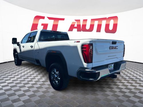 2024 GMC Sierra 3500HD SLT Crew Cab Lower Image 2