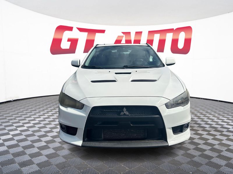 2011 Mitsubishi Lancer Evolution GSR photo 2