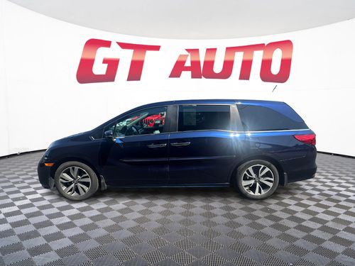 2023 Honda Odyssey Touring Passenger Lower Image 2