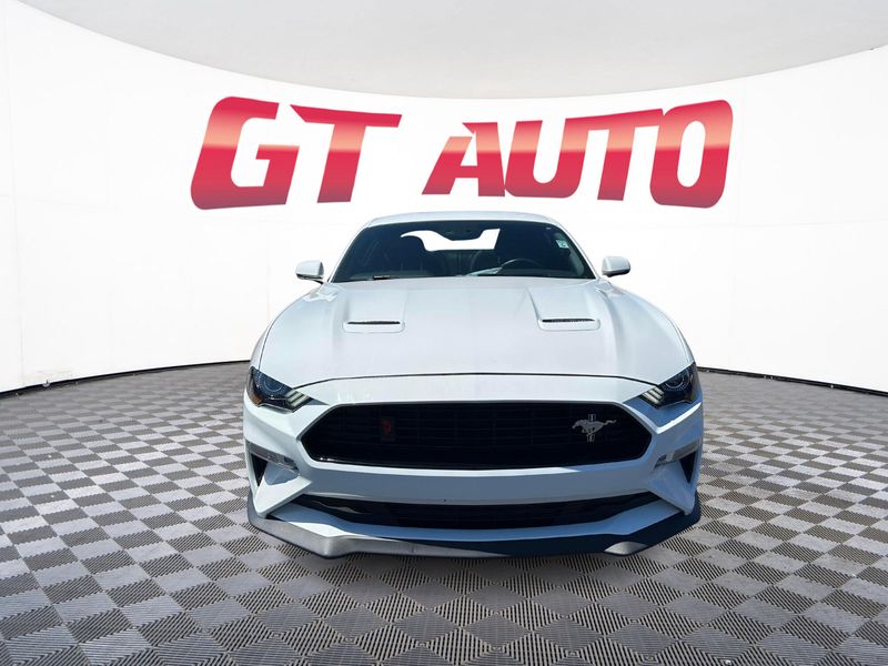 2019 Ford Mustang GT Premium photo 2