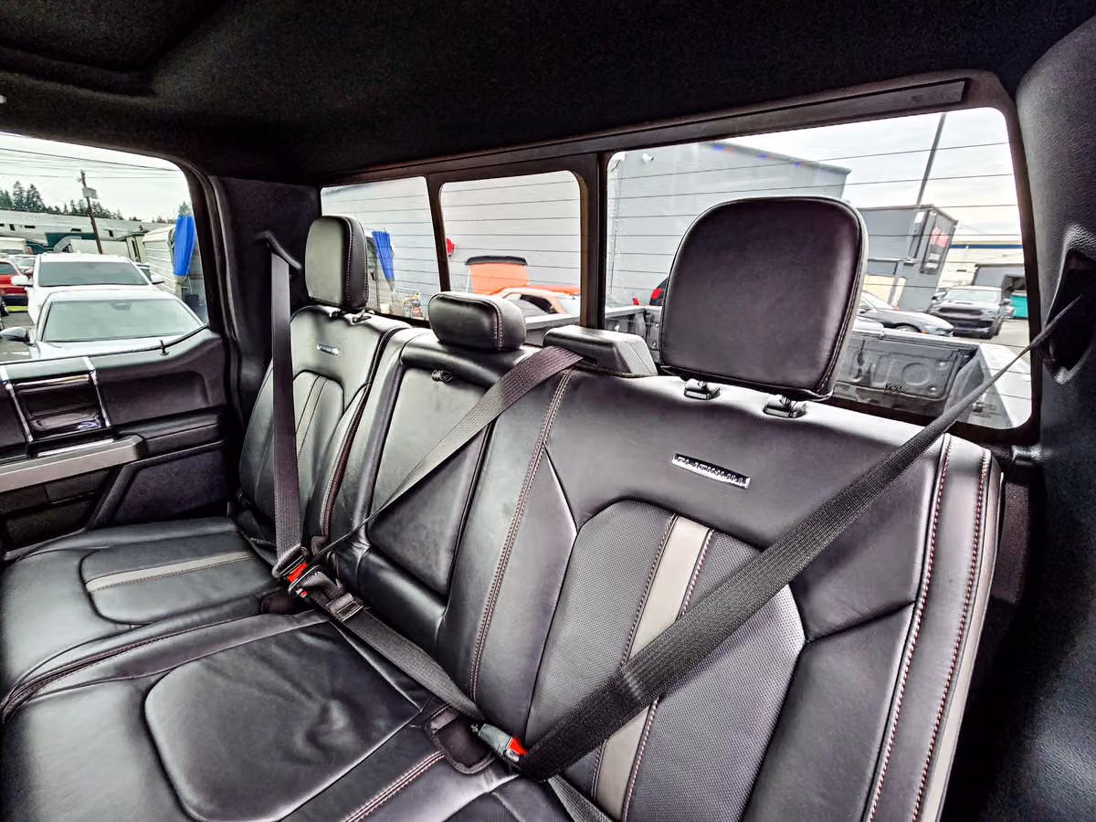 2022 Ford F-250 Super Duty Platinum Image 13