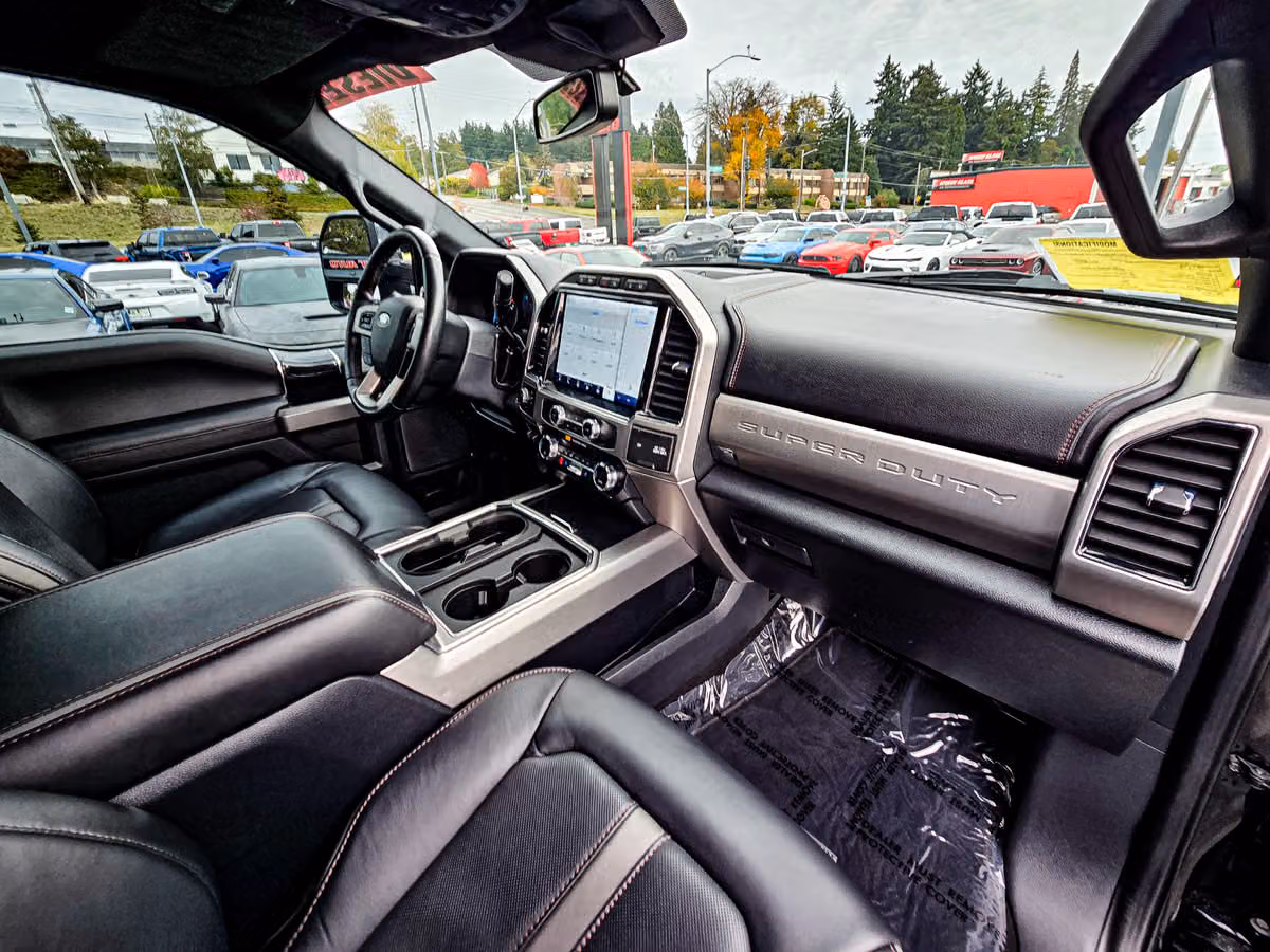 2022 Ford F-250 Super Duty Platinum Image 14