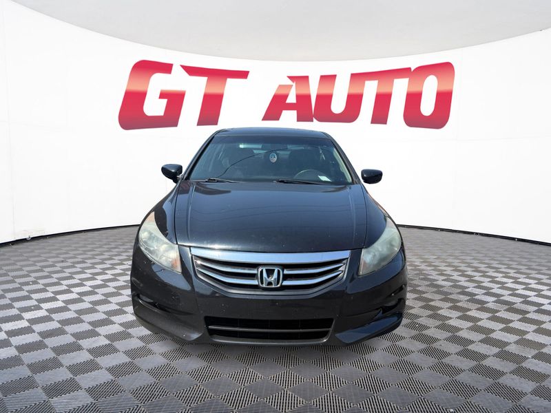 2011 Honda Accord EX-L Sedan 4D Upper Image 2