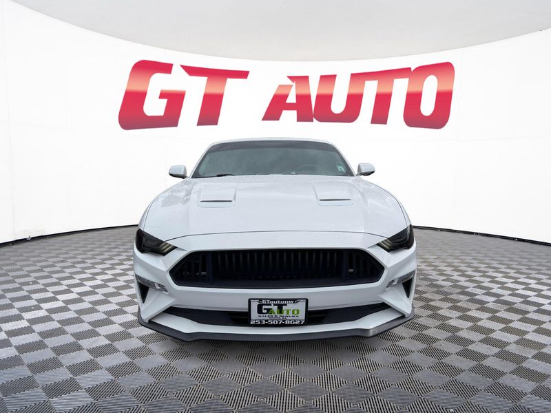 2018 Ford Mustang EcoBoost Premium photo 2