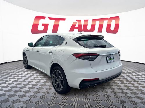 2023 Maserati Levante Modena Lower Image 3
