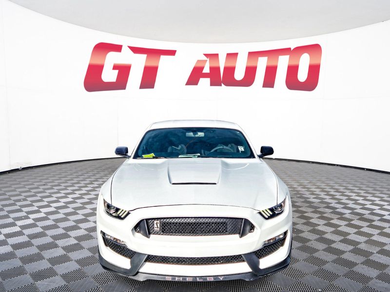 2017 Ford Mustang Shelby GT350 Upper Image 2