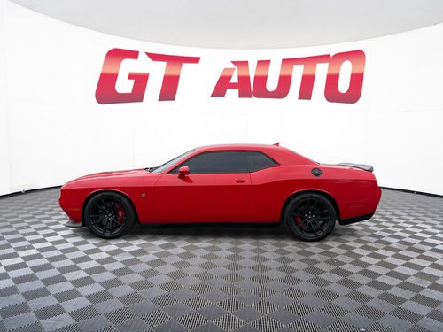 2019 Dodge Challenger R/T Scat Pack Lower Image 2