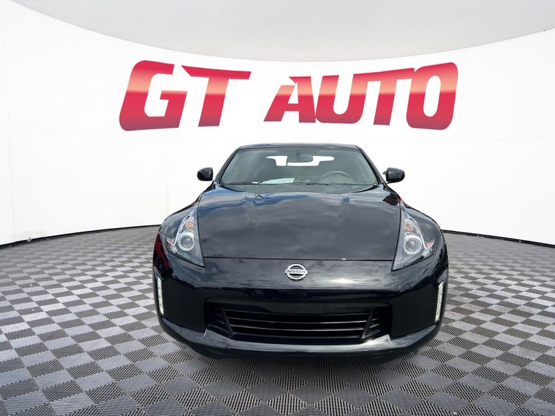 2020 Nissan 370Z Sport Touring photo 2