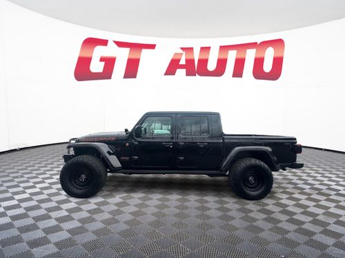 2021 Jeep Gladiator Mojave Crew Cab Lower Image 2