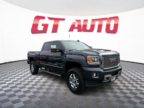 7802 - 2017 GMC Sierra 3500HD Denali Crew Cab