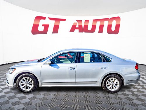 2016 Volkswagen Passat 1.8T S Lower Image 2