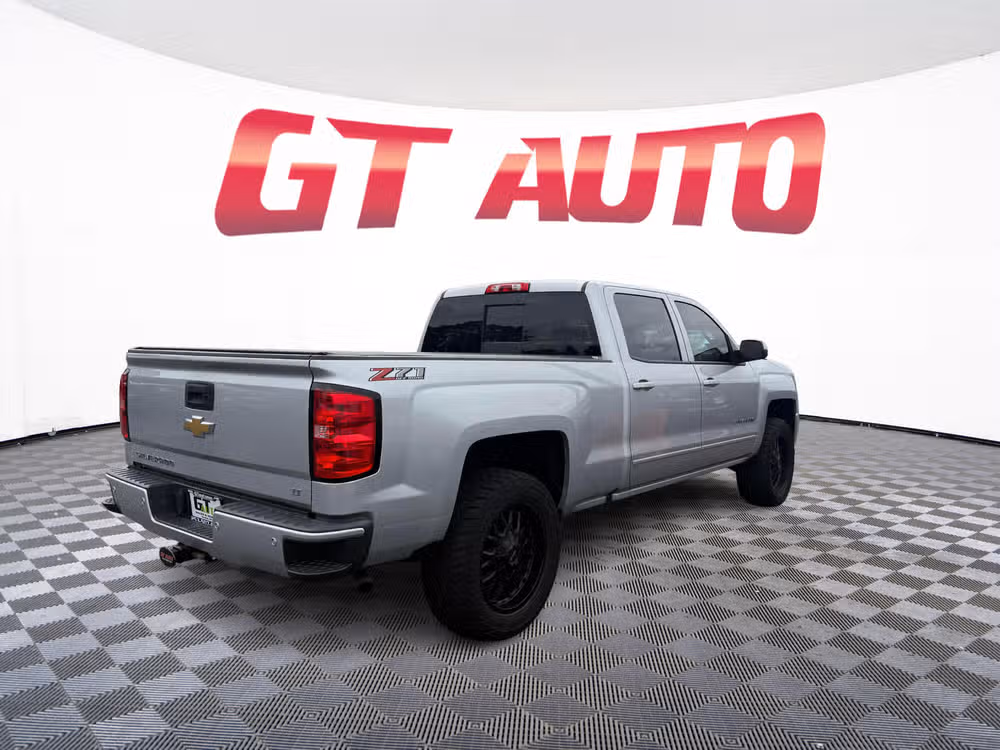 2018 Chevrolet Silverado 1500 LT Z71 Crew Cab Image 7
