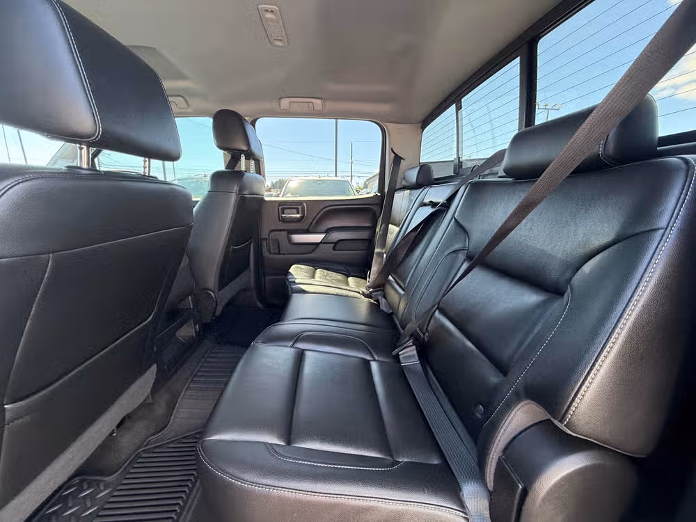 2018 Chevrolet Silverado 1500 LT Z71 Crew Cab Image 11