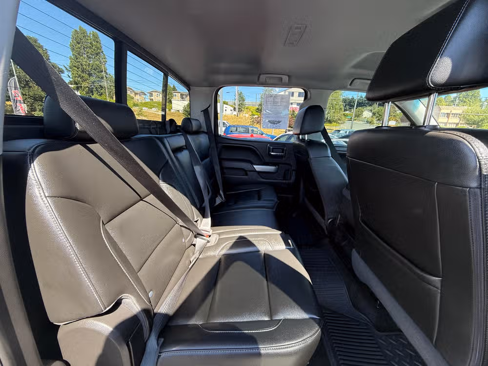 2018 Chevrolet Silverado 1500 LT Z71 Crew Cab Image 16
