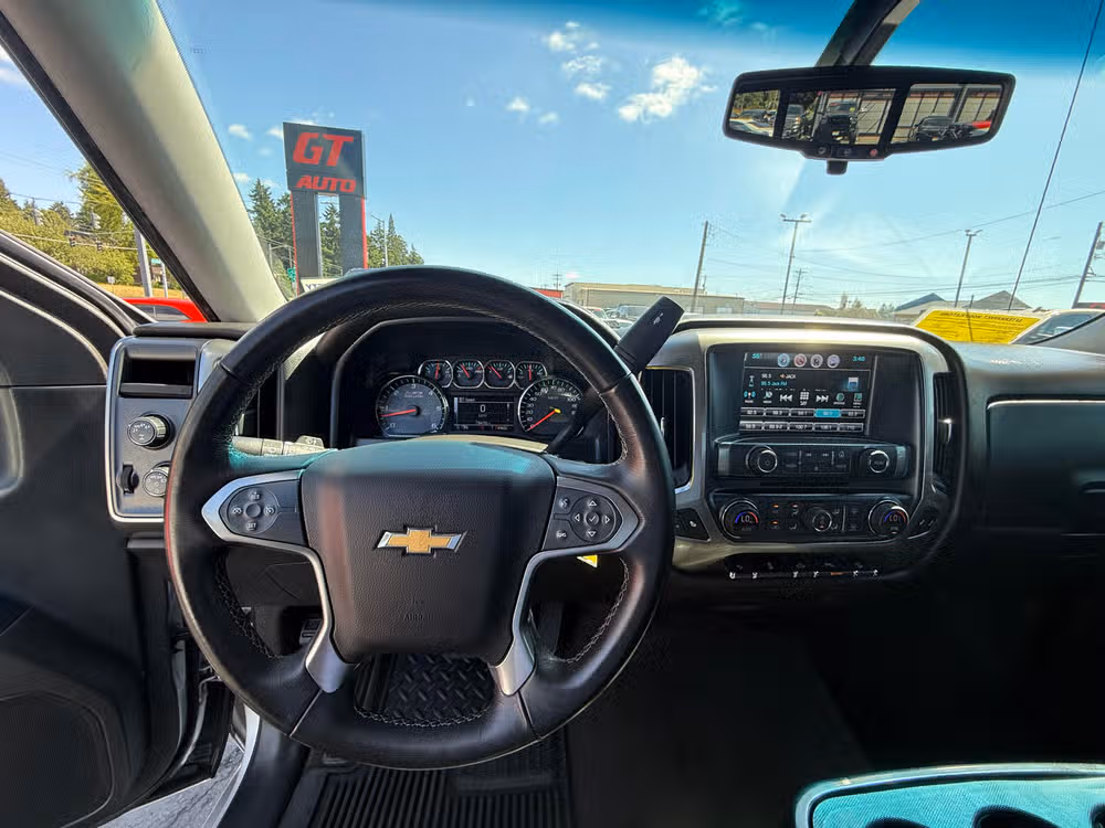 2018 Chevrolet Silverado 1500 LT Z71 Crew Cab Image 19