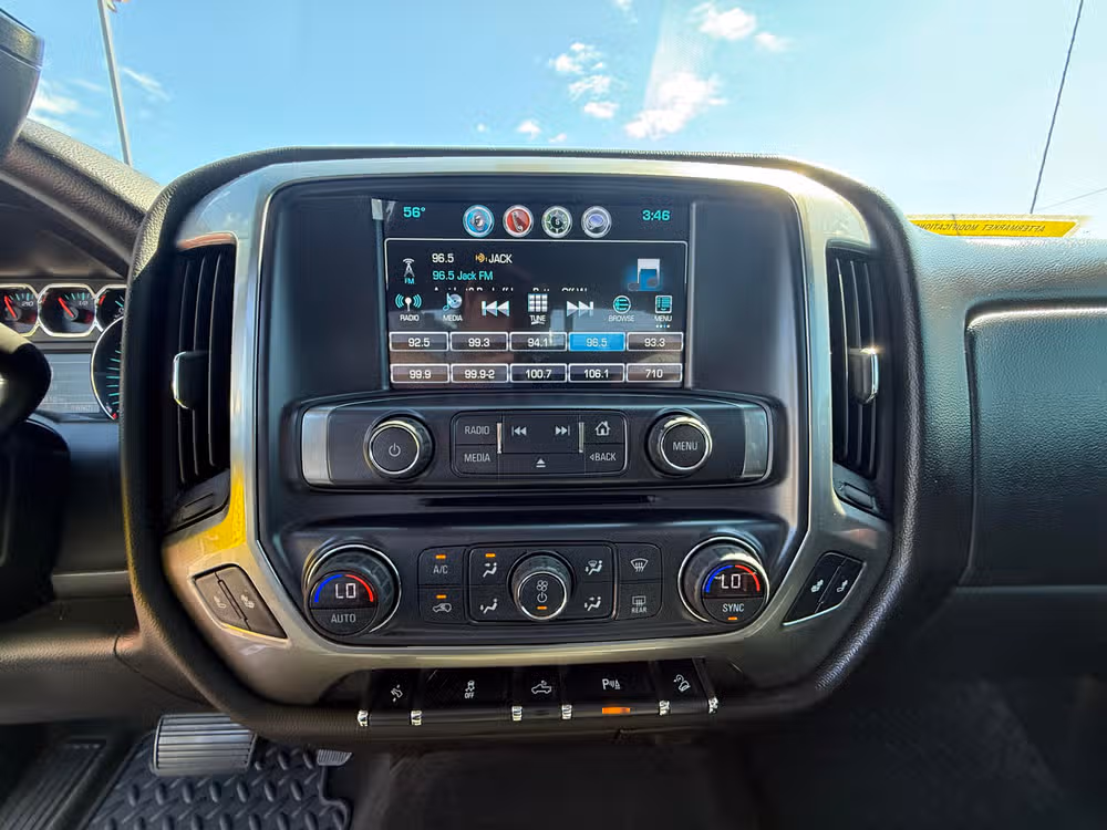 2018 Chevrolet Silverado 1500 LT Z71 Crew Cab Image 20