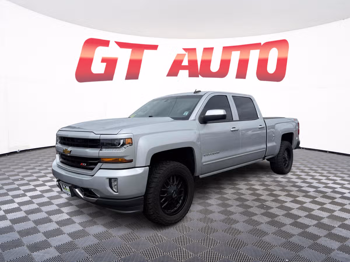 2018 Chevrolet Silverado 1500 LT Z71 Crew Cab Image 3