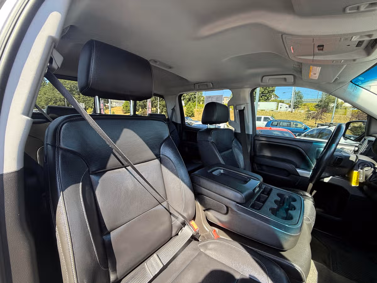 2018 Chevrolet Silverado 1500 LT Z71 Crew Cab Image 14