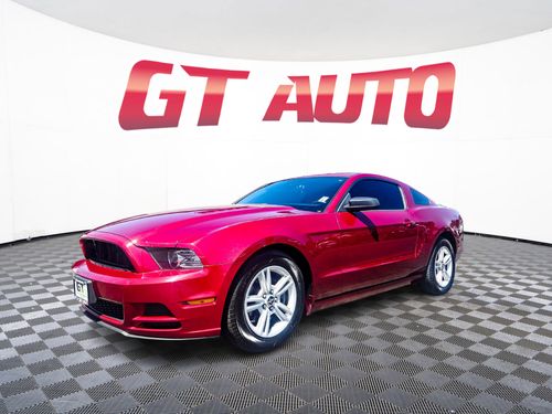 2014 Ford Mustang V6 Lower Image 1