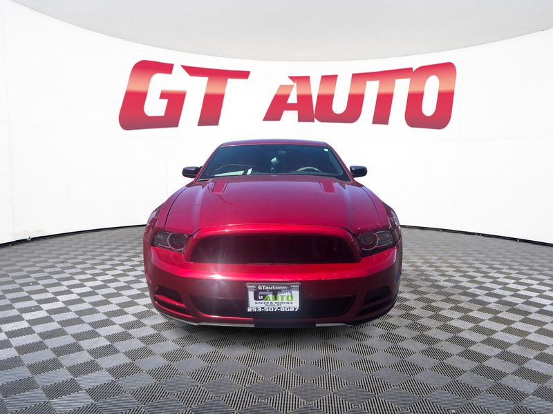 2014 Ford Mustang V6 photo 2