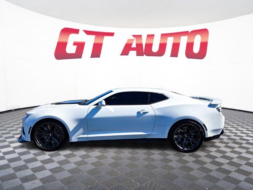 2018 Chevrolet Camaro ZL1 Lower Image 2