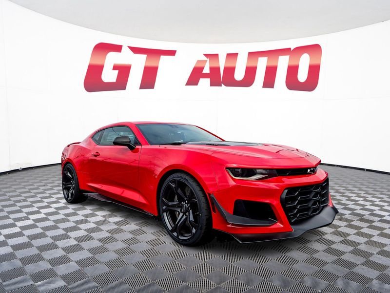 2022 Chevrolet Camaro ZL1 Upper Image 1