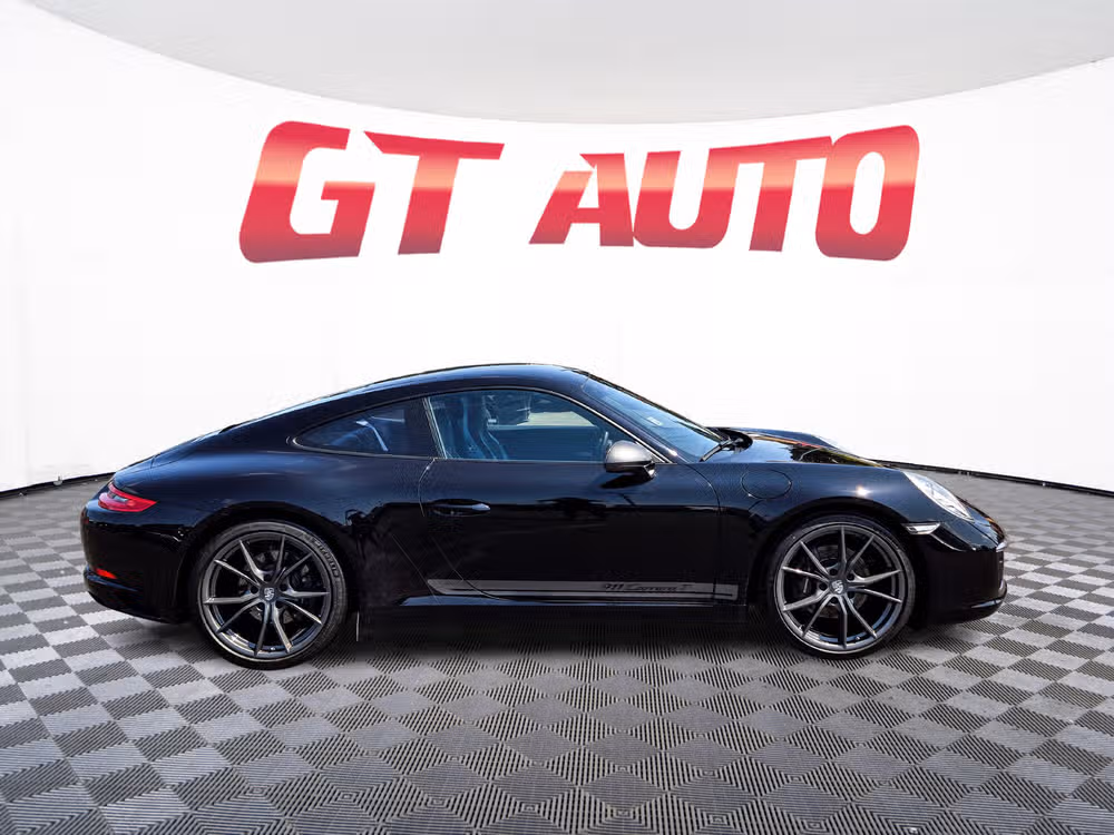 2019 Porsche 911 Carrera T Image 8