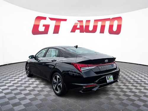 2023 Hyundai ELANTRA Limited Lower Image 3