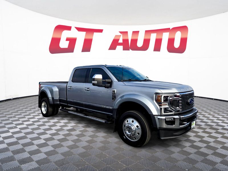 2021 Ford F-450 Super Duty Lariat Crew Cab Upper Image 1