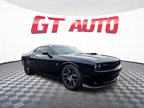 7847 - 2016 Dodge Challenger 392 HEMI Scat Pack Shaker
