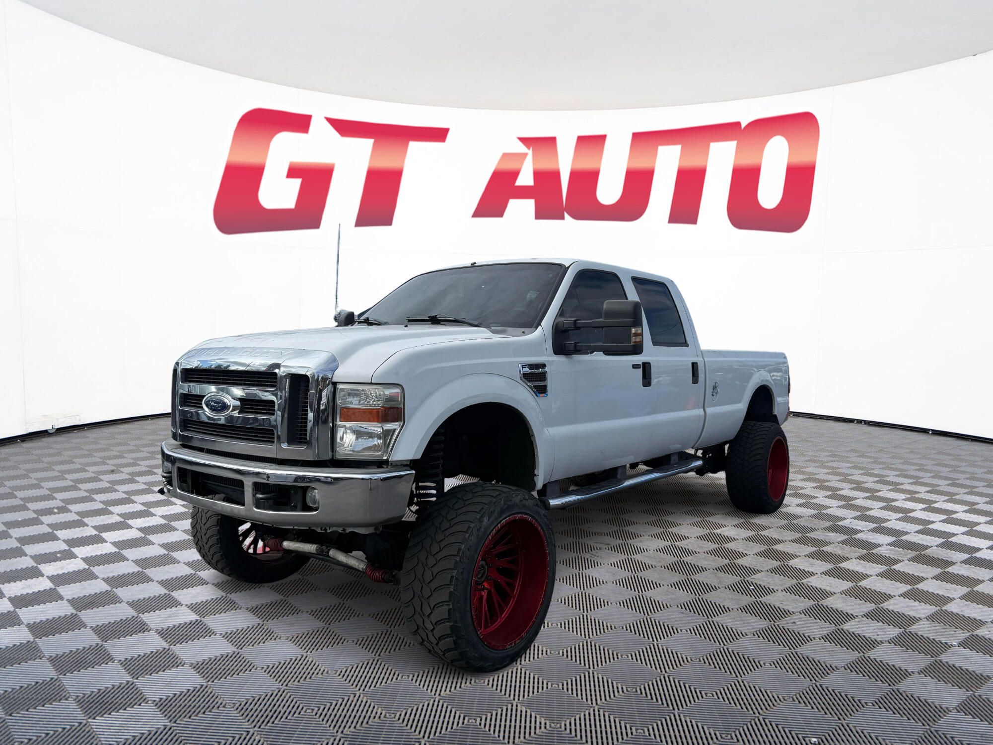 View vehicle photo 3