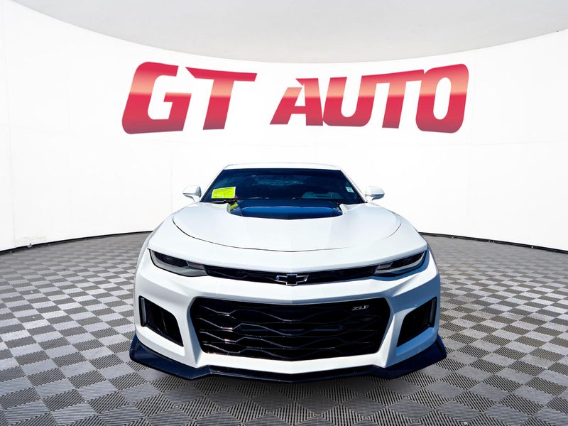 2018 Chevrolet Camaro ZL1 Upper Image 2