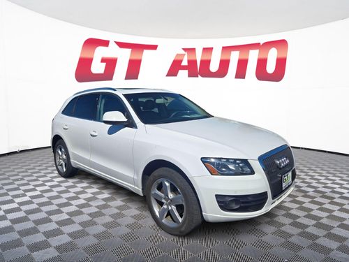 7893 - 2012 Audi Q5 2.0T quattro Premium Plus