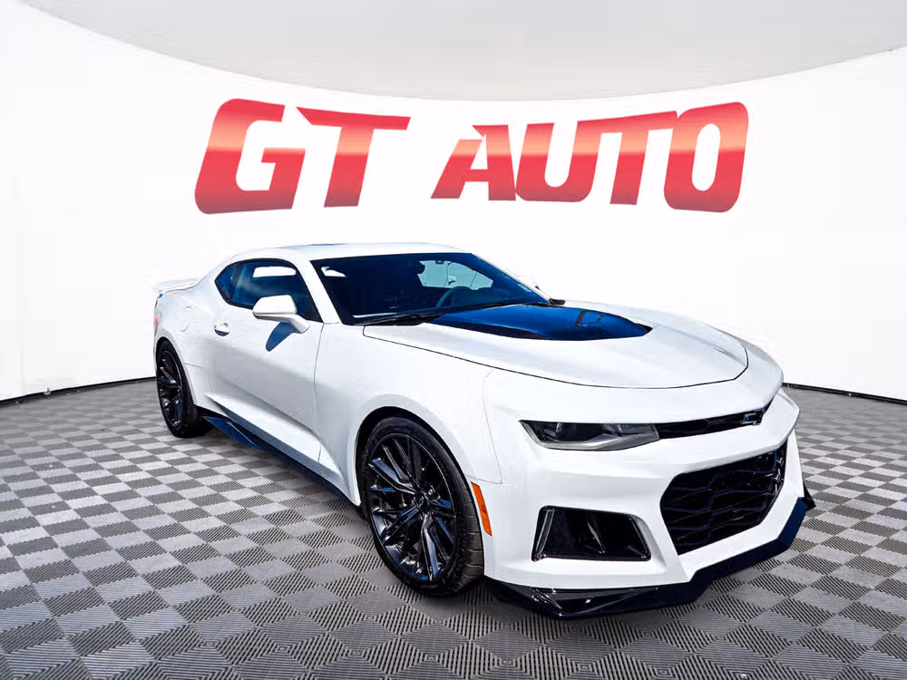 2022 Chevrolet Camaro ZL1 Image 1