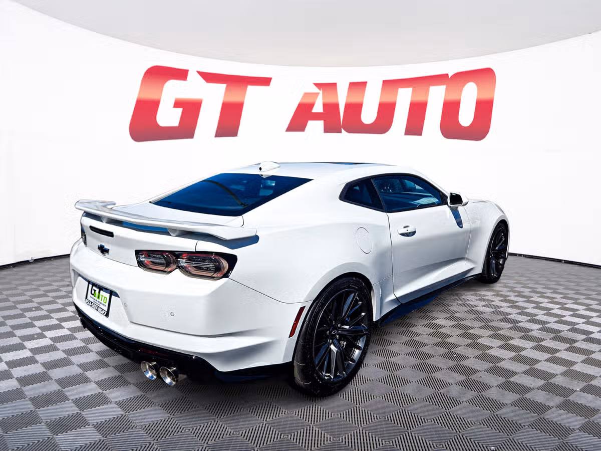 2022 Chevrolet Camaro ZL1 Image 7